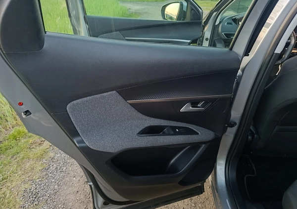 Peugeot 3008 cena 69900 przebieg: 132000, rok produkcji 2018 z Kamieńsk małe 596